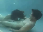 Verrückte Unterwasser Oralsex 4